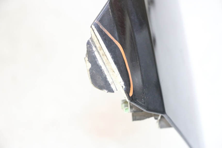 photo de VORDERSEITE PEUGEOT SATELIS COMPRESSOR K15 125 (2006 - 2009) - Details der Befestigungspunkte