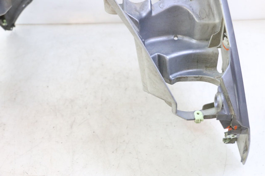 photo de FRONTVERKLEIDUNG  PEUGEOT SATELIS 250 (2006 - 2012) - Technische Nahaufnahme