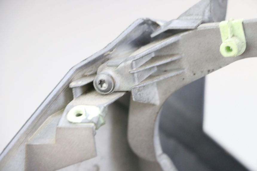 photo de FRONTVERKLEIDUNG  PEUGEOT SATELIS 250 (2006 - 2012) - Technische Nahaufnahme