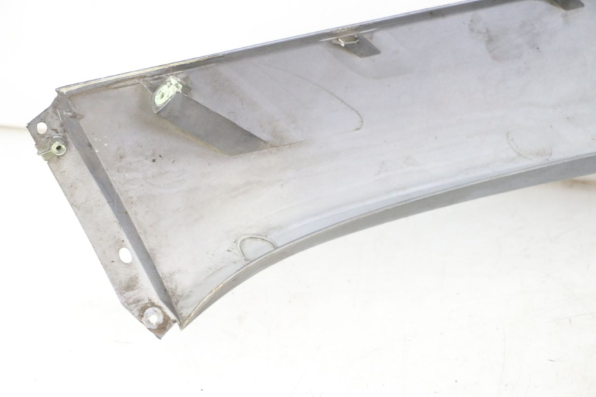 photo de FRONTVERKLEIDUNG  PEUGEOT SATELIS 250 (2006 - 2012) - Oberflächenzustand und Material