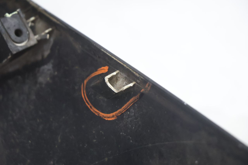 photo de FRONTVERKLEIDUNG  PEUGEOT SATELIS 125 (2006 - 2009) - Detailansicht des Bauteils