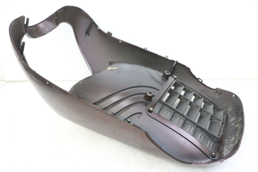 photo de FRONTVERKLEIDUNG  APRILIA SCARABEO GT TOURING 125 (1999 - 2005) - Details der Befestigungspunkte