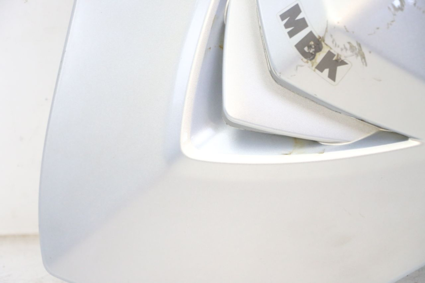 photo de FRONTVERKLEIDUNG OBEN MBK FLAME X 125 (2007 - 2016) - Details der Befestigungspunkte