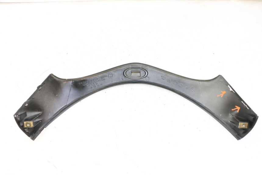 photo de FRONTVERKLEIDUNG OBEN KYMCO GRAND DINK 125 (2008 - 2014) - Details der Befestigungspunkte