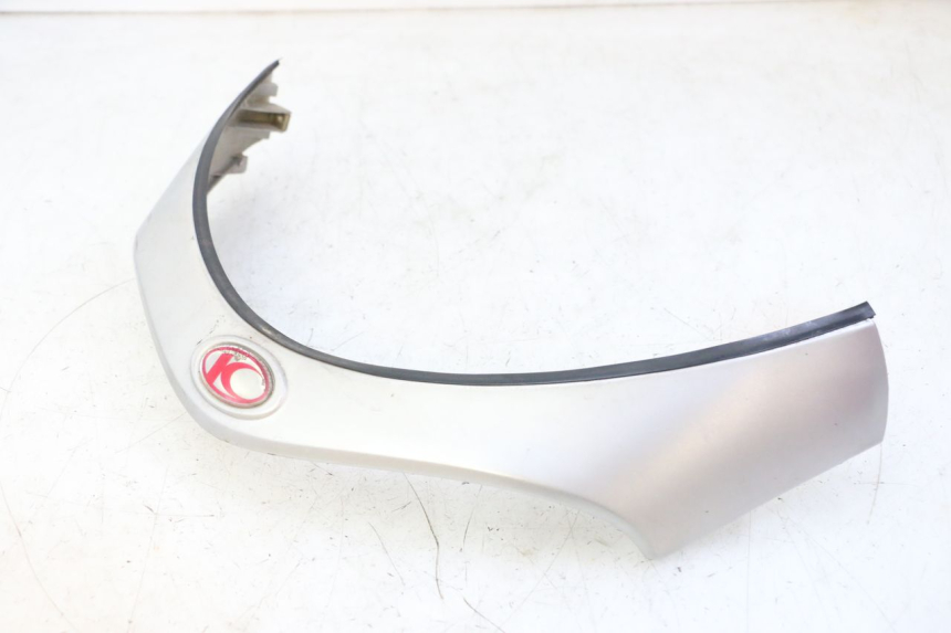 photo de FRONTVERKLEIDUNG OBEN KYMCO GRAND DINK 125 (2002 - 2007) - Technische Nahaufnahme