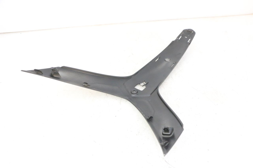 photo de FRONTVERKLEIDUNG OBEN PIAGGIO IE MP3 YOURBAN 300 (2011 - 2016) - Zoom auf Gebrauchszustand