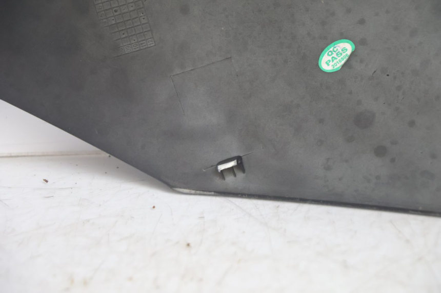 photo de FRONTVERKLEIDUNG OBEN RIDE JUMP 2T 50 (2012 - 2017) - Details der Befestigungspunkte