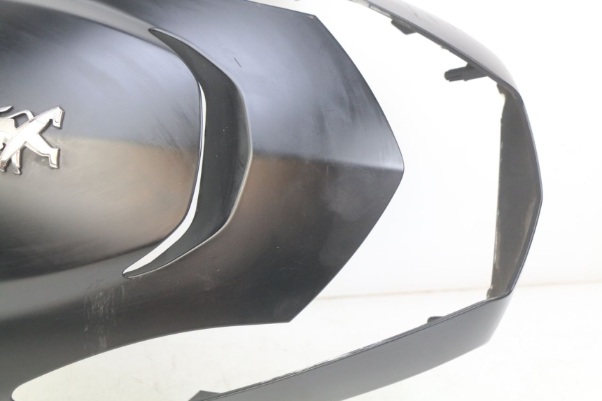 photo de FRONTVERKLEIDUNG OBEN PEUGEOT KISBEE 2T 50 (2018 - 2022) - Hochauflösende Nahaufnahme