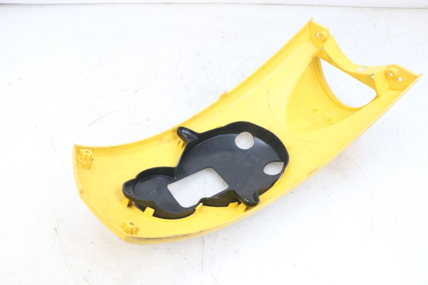 photo de FRONTVERKLEIDUNG OBEN PEUGEOT LUDIX 50 (2008 - 2017) - Details der Befestigungspunkte