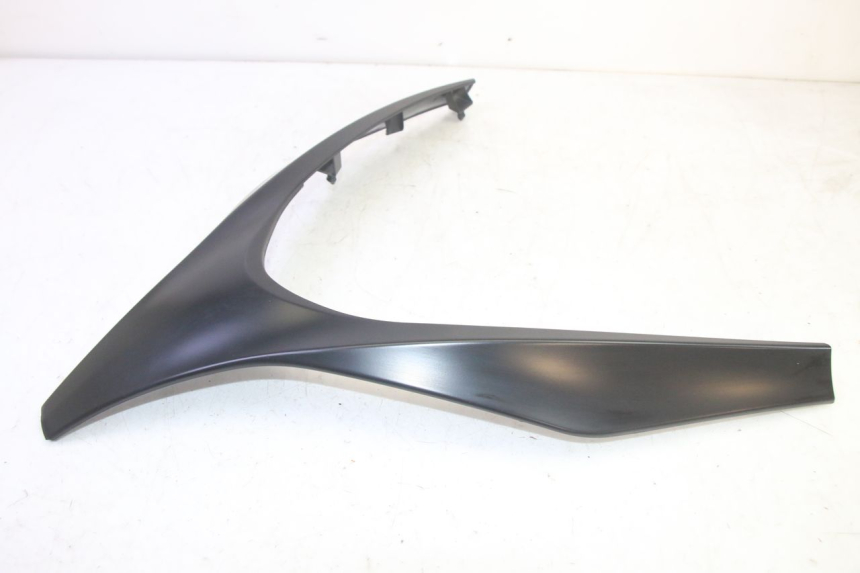 photo de FRONTVERKLEIDUNG OBEN PIAGGIO MP3 HPE 350 (2018 - 2020) - Zoom auf Gebrauchszustand