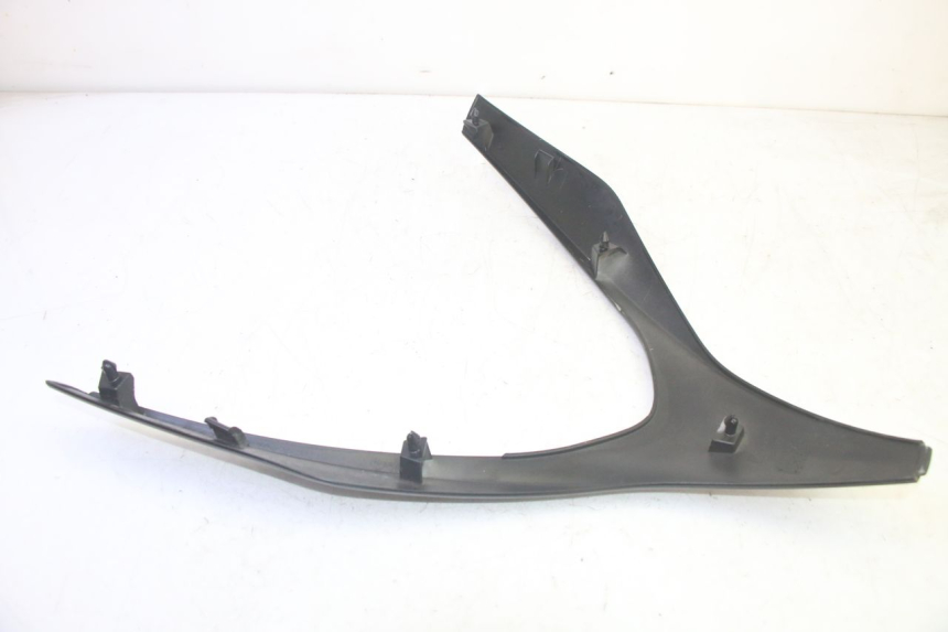 photo de FRONTVERKLEIDUNG OBEN PIAGGIO MP3 HPE 350 (2018 - 2020) - Alternative Perspektive