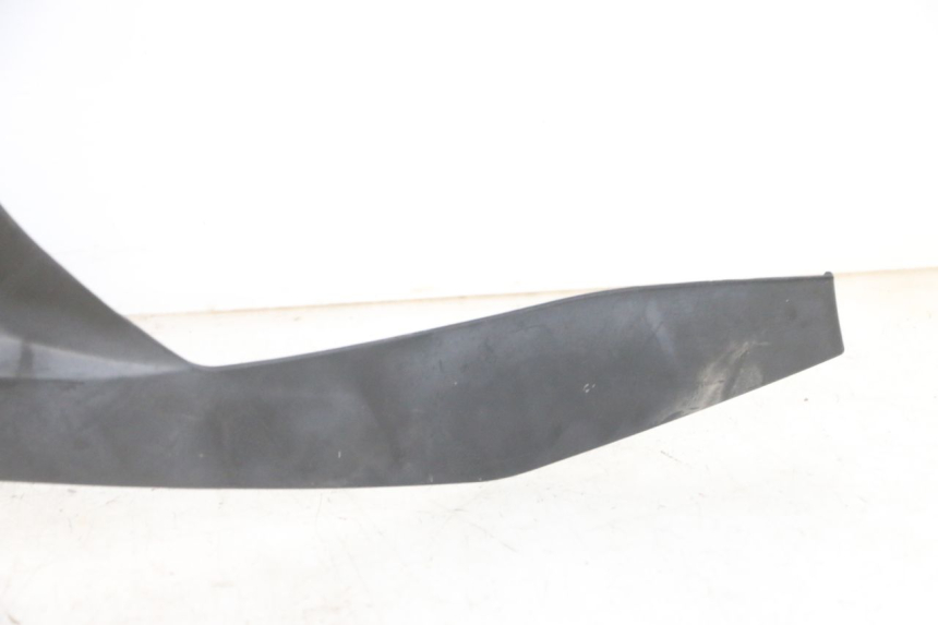 photo de OBERES VORDERTEIL PIAGGIO MP3 LT 400 (2007 - 2012) - Oberflächenzustand und Material