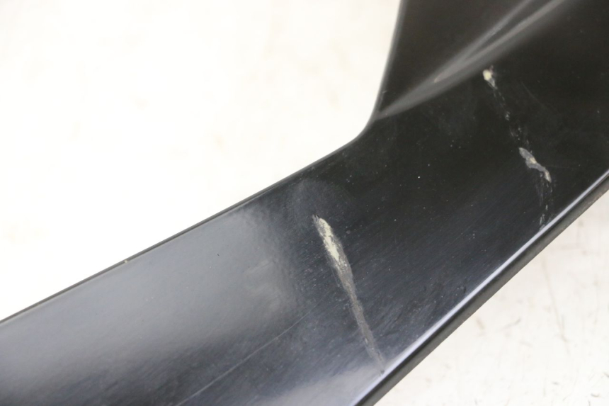 photo de OBERES VORDERTEIL PIAGGIO MP3 500 (2011 - 2015) - Zoom auf Gebrauchszustand