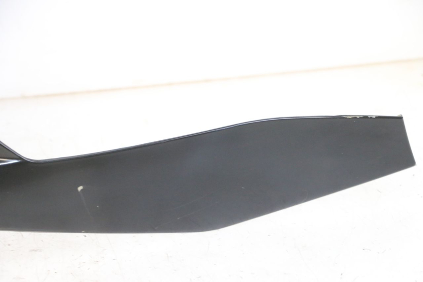 photo de OBERES VORDERTEIL PIAGGIO MP3 500 (2011 - 2015) - Oberflächenzustand und Material