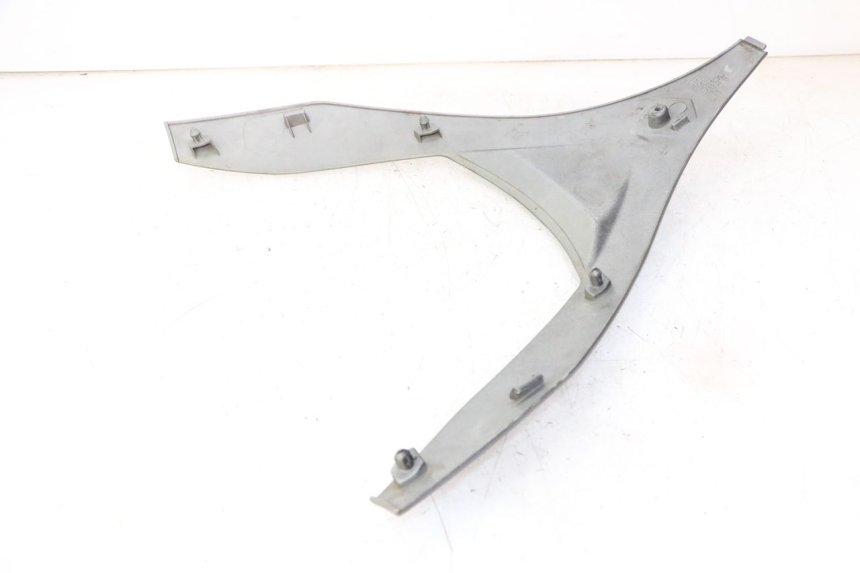 photo de OBERES VORDERTEIL PIAGGIO MP3 500 (2011 - 2015) - Detailansicht des Bauteils