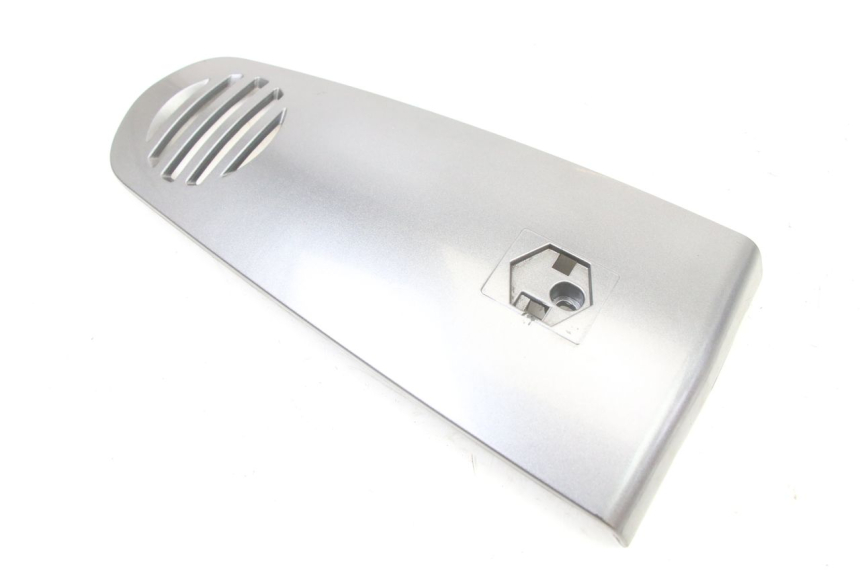 photo de OBERES VORDERTEIL PIAGGIO VESPA GRANTURISMO 125 (2003 - 2007) - Detailansicht des Bauteils