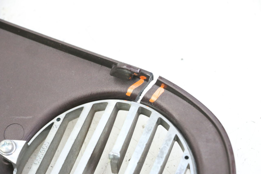 photo de FRONTVERKLEIDUNG OBEN PIAGGIO VESPA LX IE 125 (2010 - 2012) - Alternative Perspektive