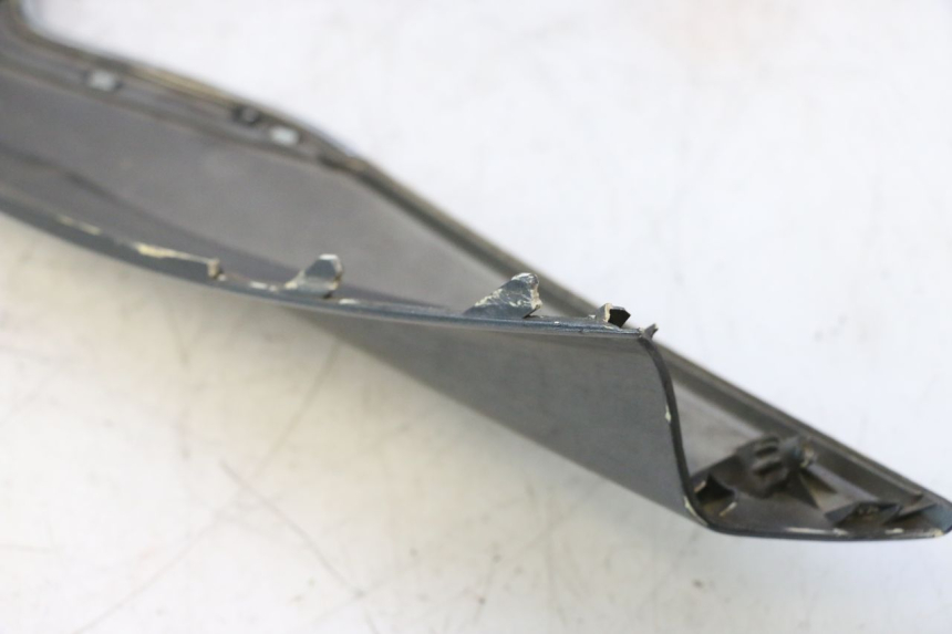 photo de FRONTVERKLEIDUNG OBEN PEUGEOT SATELIS 125 (2013 - 2018) - Detailansicht des Bauteils