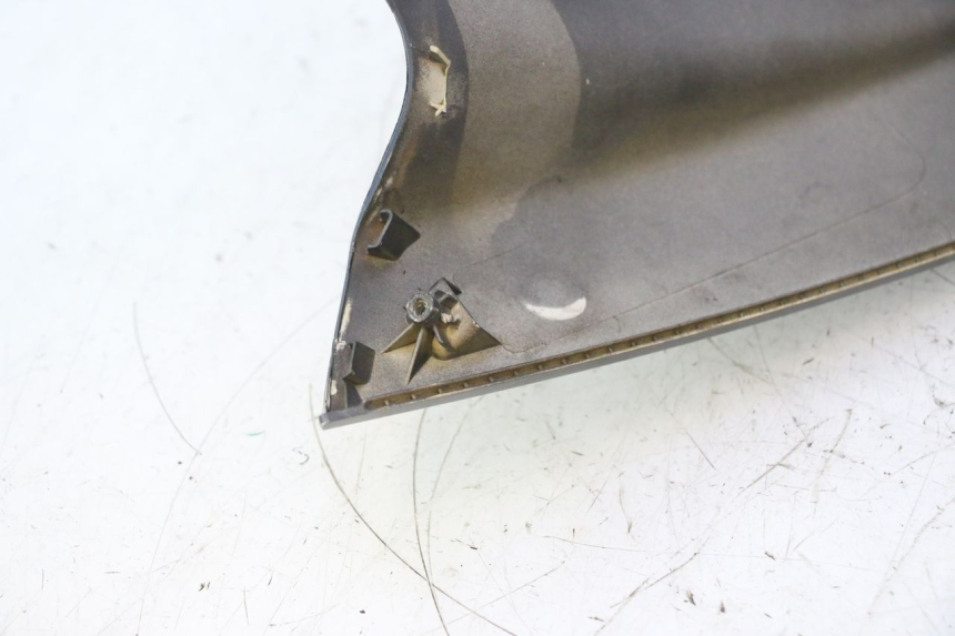 photo de FRONTVERKLEIDUNG OBEN PEUGEOT SATELIS 125 (2013 - 2018) - Weitere Ansicht des Artikels