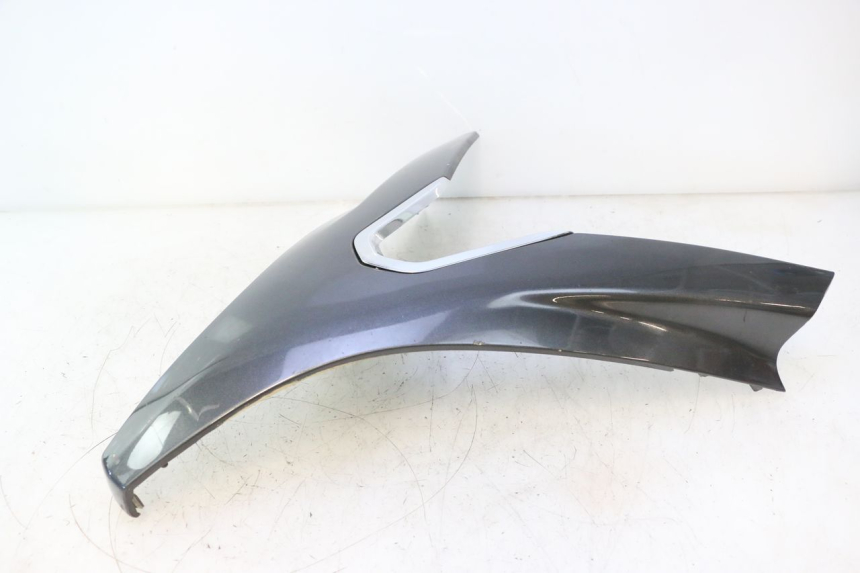 photo de FRONTVERKLEIDUNG OBEN PEUGEOT SATELIS 125 (2013 - 2018) - Detailansicht des Bauteils