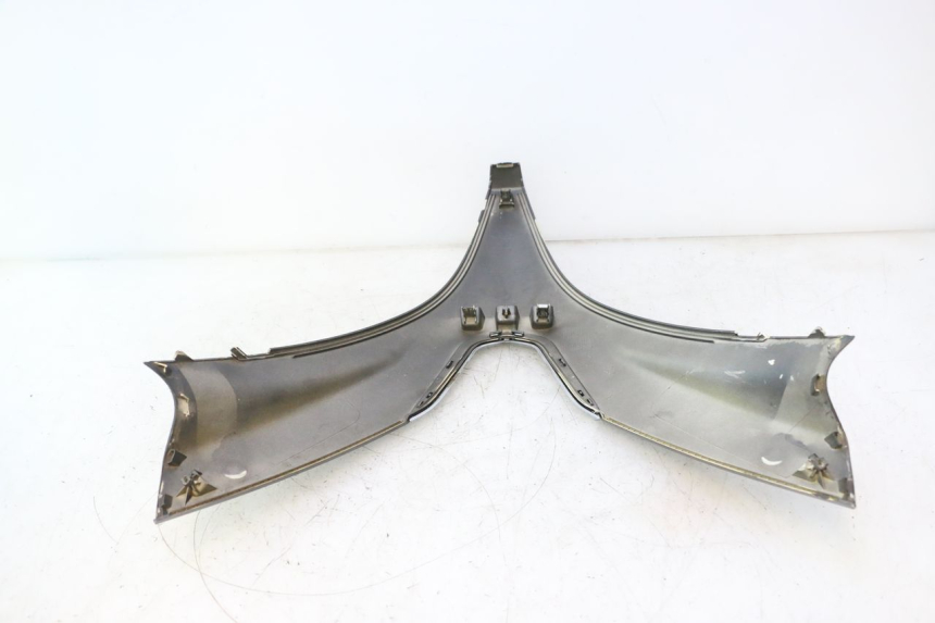 photo de FRONTVERKLEIDUNG OBEN PEUGEOT SATELIS 125 (2013 - 2018) - Oberflächenzustand und Material
