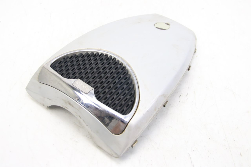 photo de OBERES VORDERTEIL APRILIA SCARABEO 4T 50 (2009 - 2017) - Zoom auf Gebrauchszustand