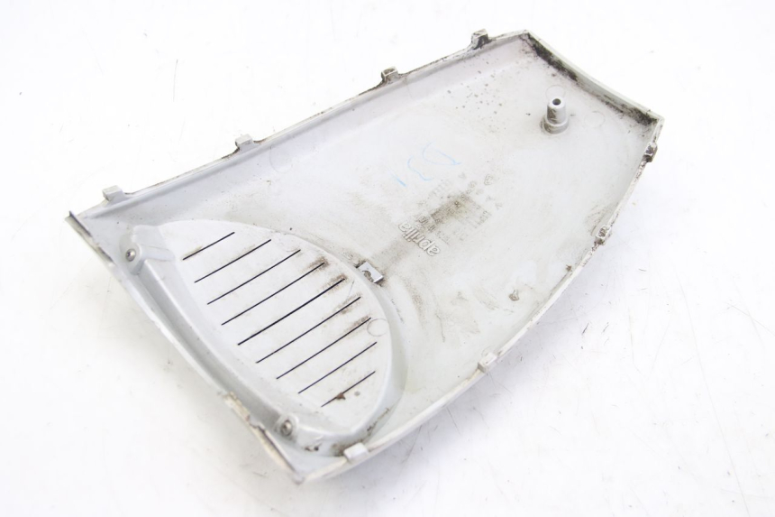 photo de OBERES VORDERTEIL APRILIA SCARABEO 4T 50 (2009 - 2017) - Details der Befestigungspunkte