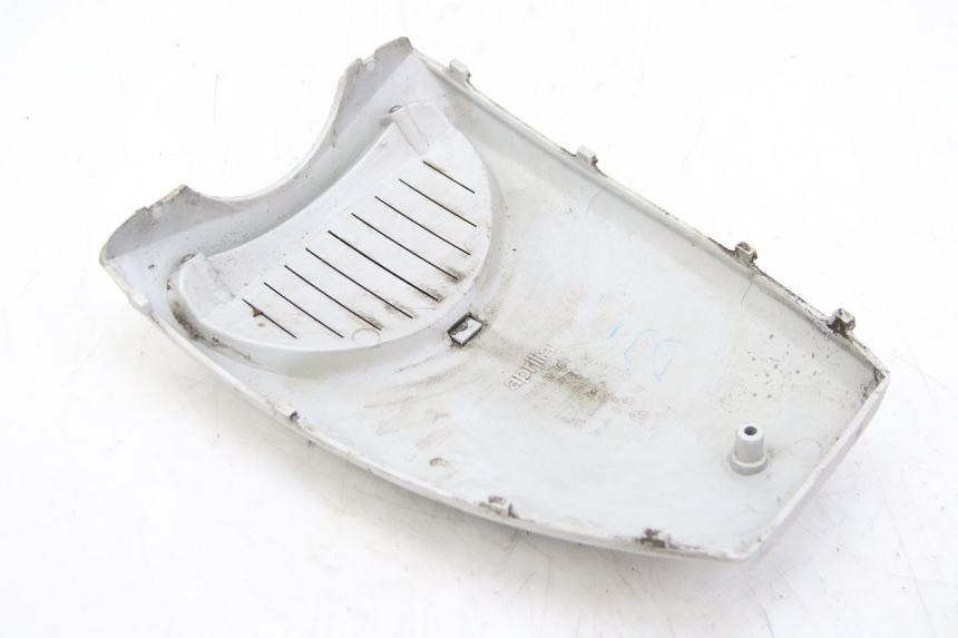 photo de OBERES VORDERTEIL APRILIA SCARABEO 4T 50 (2009 - 2017) - Oberflächenzustand und Material