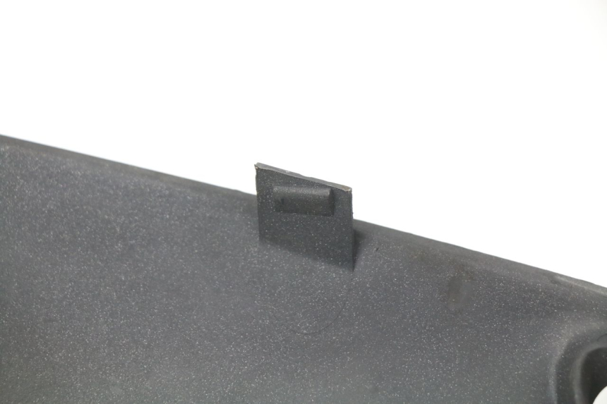 photo de FRONTVERKLEIDUNG OBEN APRILIA SR CARB LC 2T 50 (2004 - 2012) - Zoom auf Gebrauchszustand