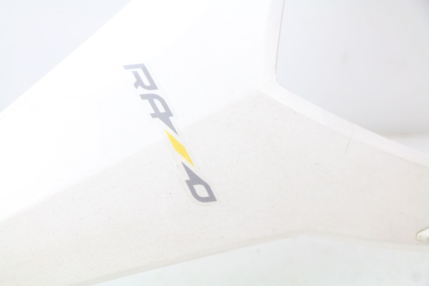 photo de FRONTVERKLEIDUNG OBEN RAZZO STEED 125 (2012 - 2018) - Charakteristische Merkmale