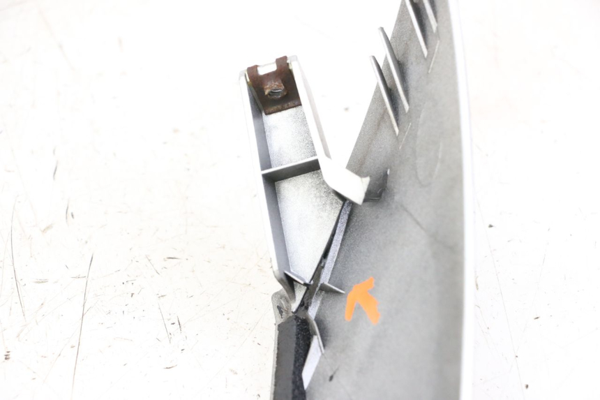 photo de FRONTVERKLEIDUNG OBEN SUZUKI BURGMAN 125 (2007 - 2014) - Zoom auf Gebrauchszustand