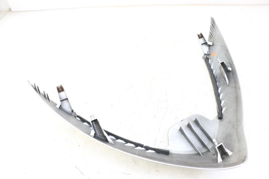 photo de FRONTVERKLEIDUNG OBEN SUZUKI BURGMAN 125 (2007 - 2014) - Gesamtansicht des Produkts