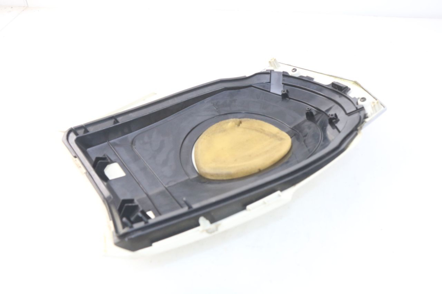 photo de OBERES VORDERTEIL PEUGEOT VIVACITY NEW 4T 50 (2008 - 2017) - Detailansicht des Bauteils