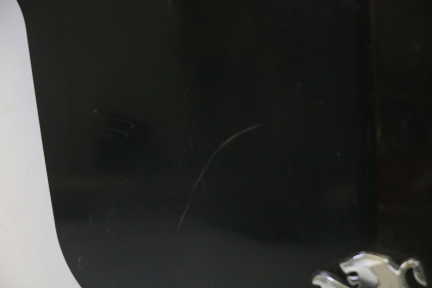 photo de OBERES VORDERTEIL PEUGEOT VIVACITY NEW 4T 50 (2008 - 2017) - Details der Befestigungspunkte