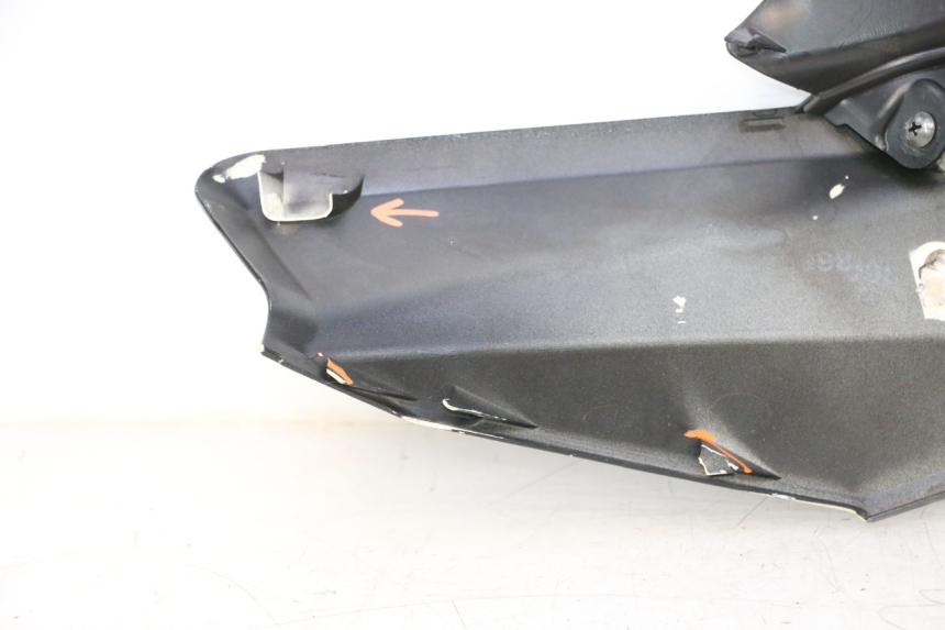 photo de OBERES VORDERTEIL YAMAHA X-MAX XMAX 125 (2010 - 2013) - Details der Befestigungspunkte