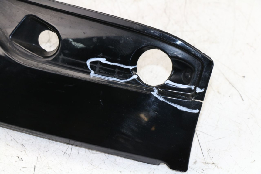 photo de FRONTVERKLEIDUNG OBEN PIAGGIO X8 STREET 125 (2006 - 2007) - Oberflächenzustand und Material