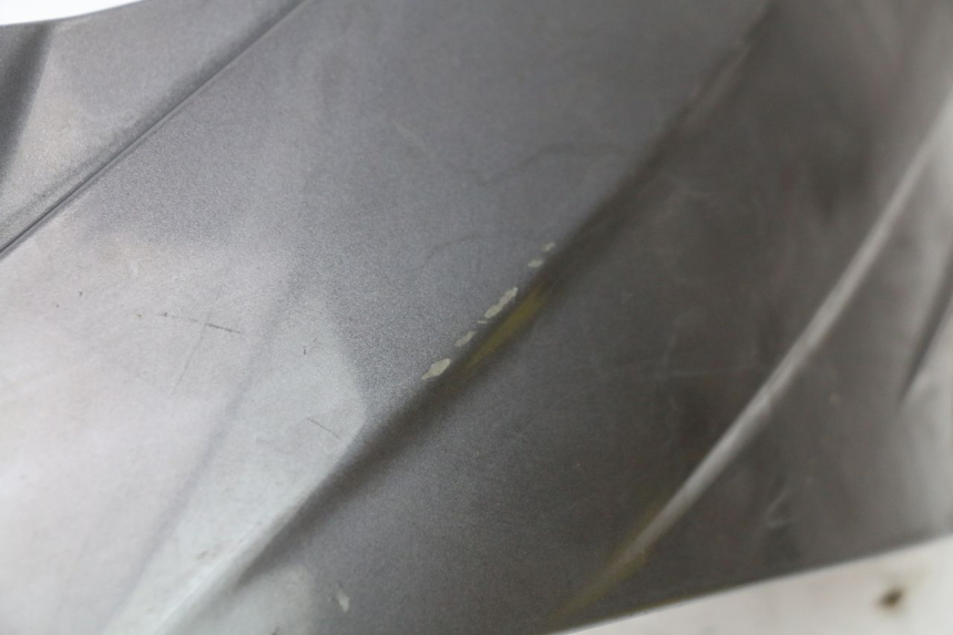 photo de OBERES VORDERTEIL PIAGGIO XEVO - X EVO 125 (2007 - 2017) - Details der Befestigungspunkte