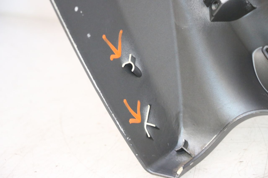 photo de FRONTVERKLEIDUNG  YAMAHA X-MAX XMAX 125 (2010 - 2013) - Charakteristische Merkmale