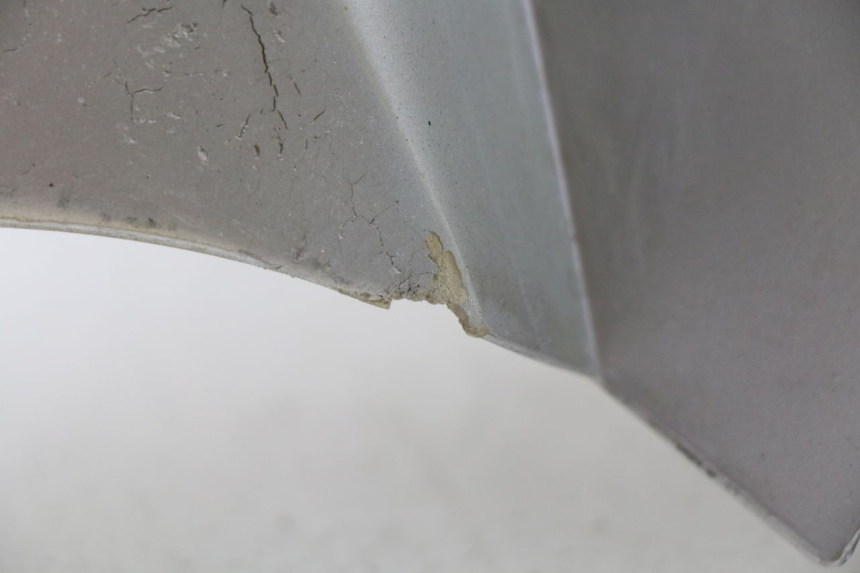 photo de VORDERSEITE PIAGGIO X9 125 (2000 - 2003) - Oberflächenzustand und Material