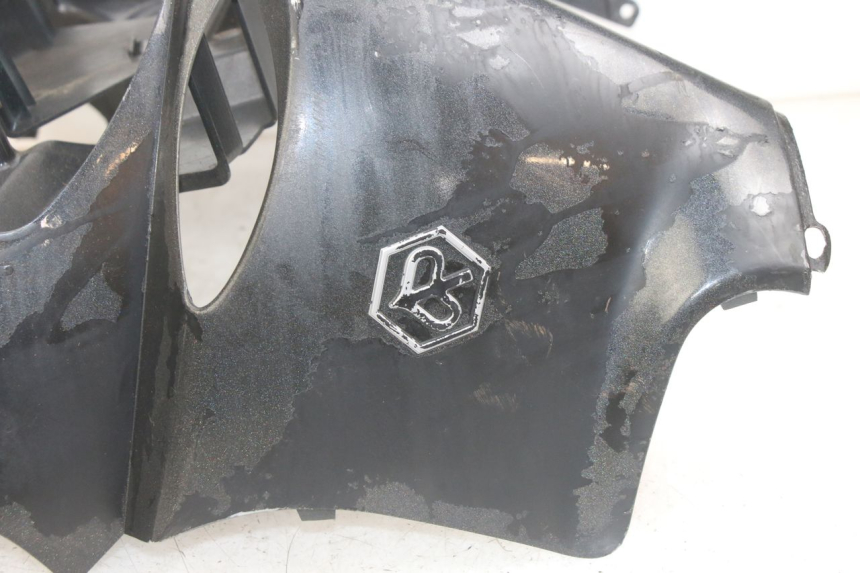 photo de VORDERSEITE PIAGGIO X9 125 (2000 - 2003) - Charakteristische Merkmale