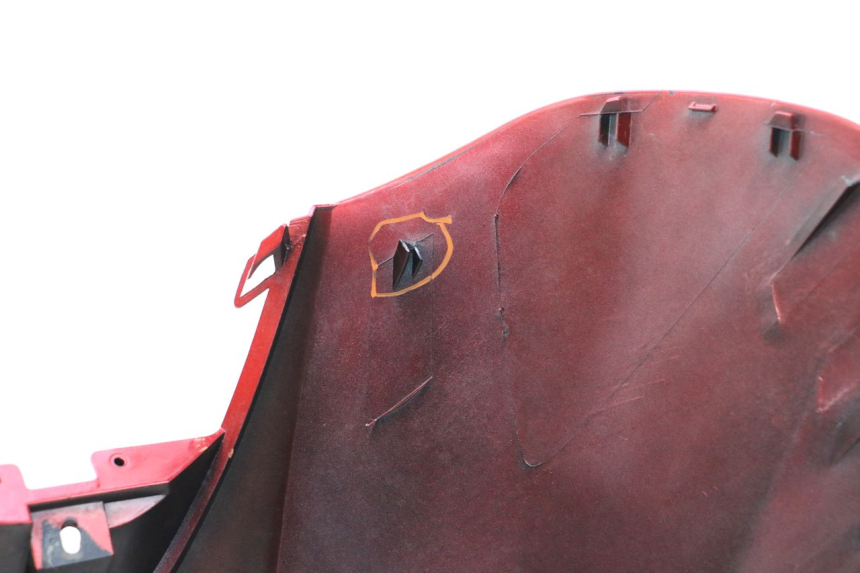 photo de FRONTVERKLEIDUNG  YAMAHA YP MAJESTY 125 (1998 - 2001) - Details der Befestigungspunkte
