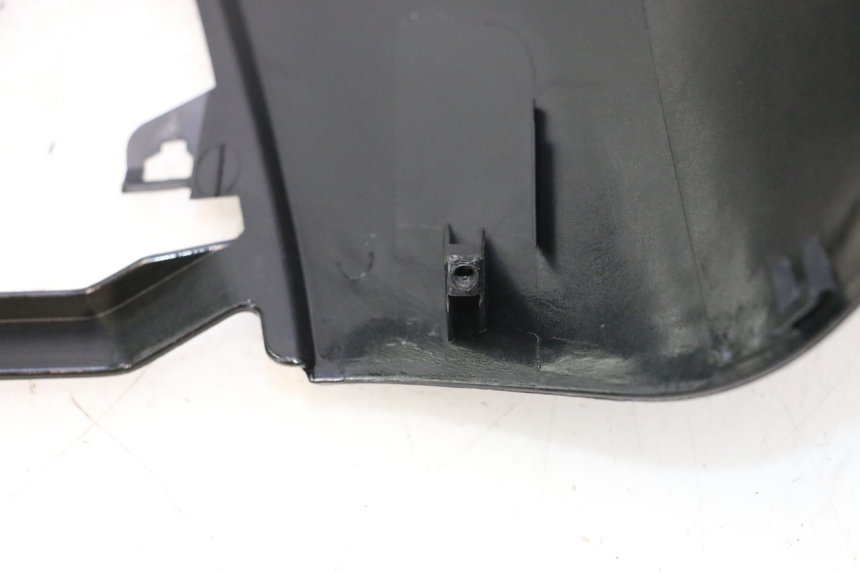 photo de FRONTVERKLEIDUNG  YAMAHA YP MAJESTY 125 (2007 - 2010) - Detailansicht des Bauteils