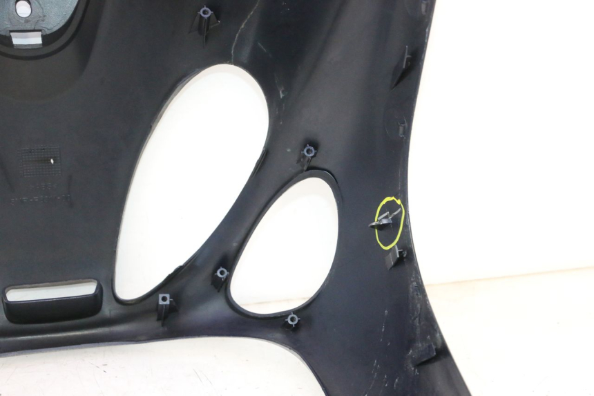 photo de VORDERSEITE YAMAHA YP MAJESTY 125 (2002 - 2006) - Oberflächenzustand und Material