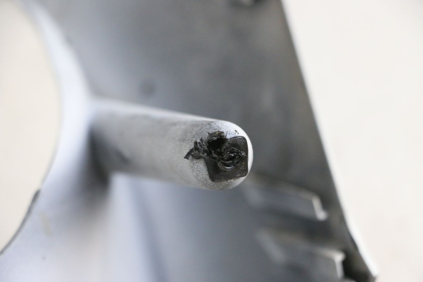 photo de VORDERSEITE PIAGGIO ZIP 4T 50 (2018 - 2020) - Zoom auf Gebrauchszustand