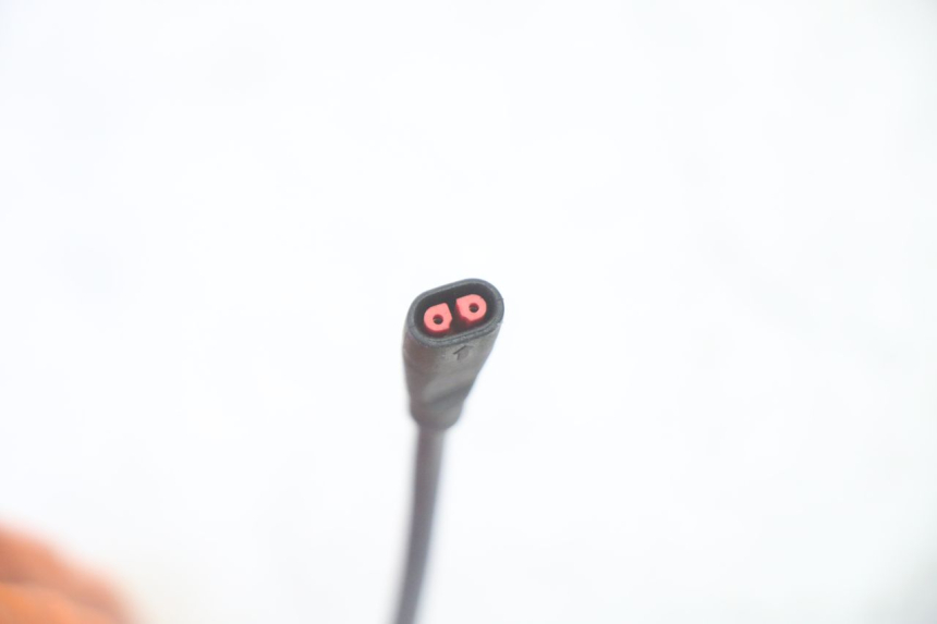 photo de BATTERIEKABELSATZ SEGWAY NINEBOT F65I 1 - Charakteristische Merkmale