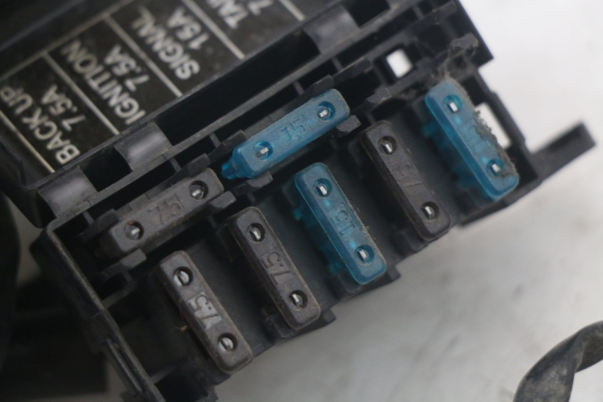 photo de KABELBAUM MBK FLAME X 125 (2004 - 2007) - Oberflächenzustand und Material