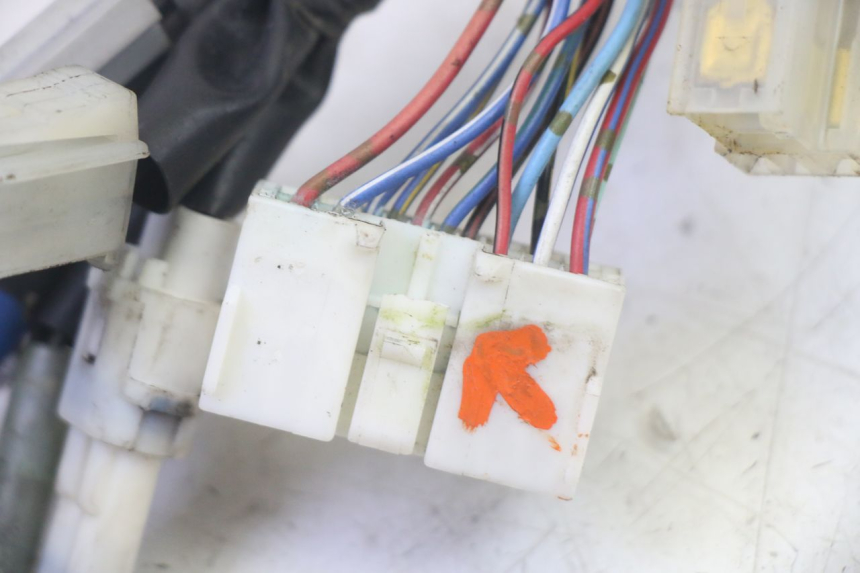 photo de KABELBAUM YAMAHA FZ6 N FAZER 600 (2004 - 2006) - Technische Nahaufnahme