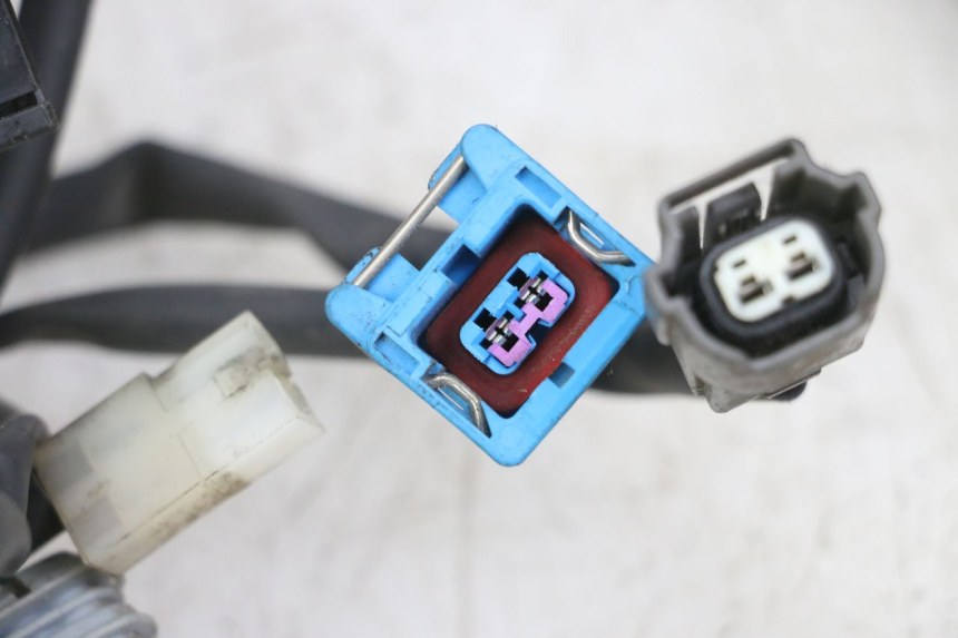 photo de KABELBAUM PEUGEOT GEOPOLIS RS 125 (2007 - 2009) - Alternative Perspektive