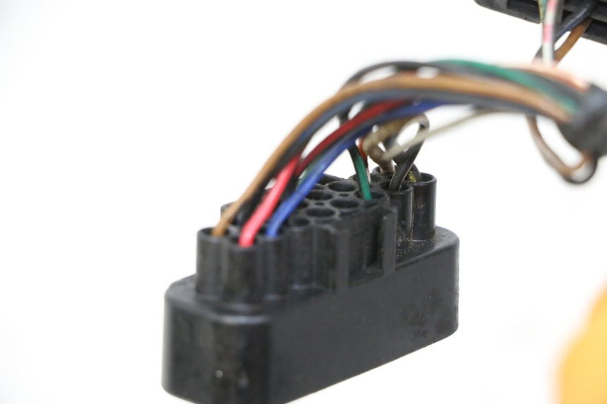 photo de KABELBAUM SUZUKI GS GSE 500 (2001 - 2003) - Alternative Perspektive