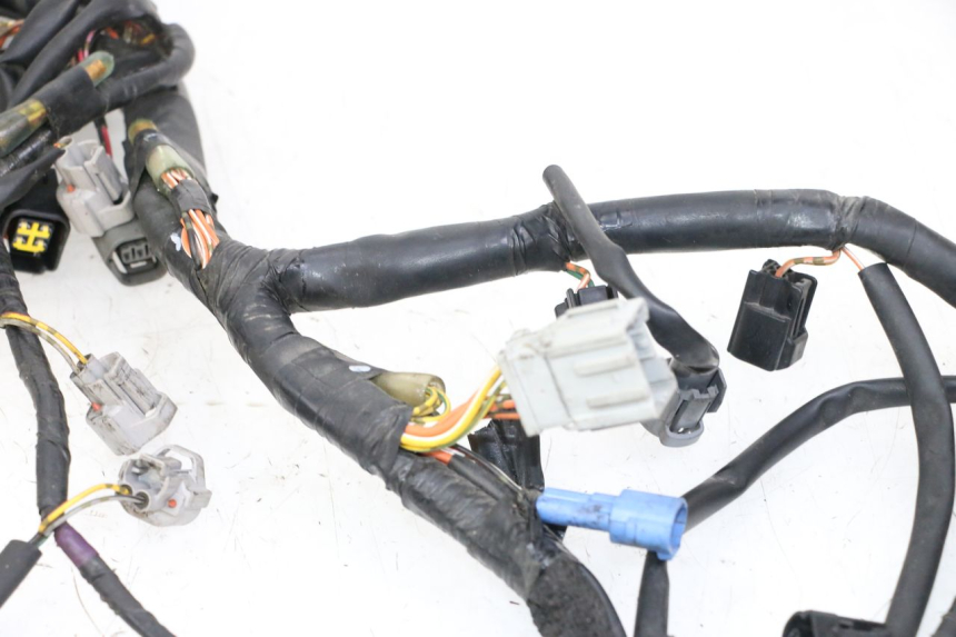 photo de KABELBAUM SUZUKI GSR 750 (2011 - 2017) - Zoom auf Komponenten